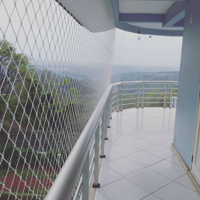 Shultz Redes 4 768x766